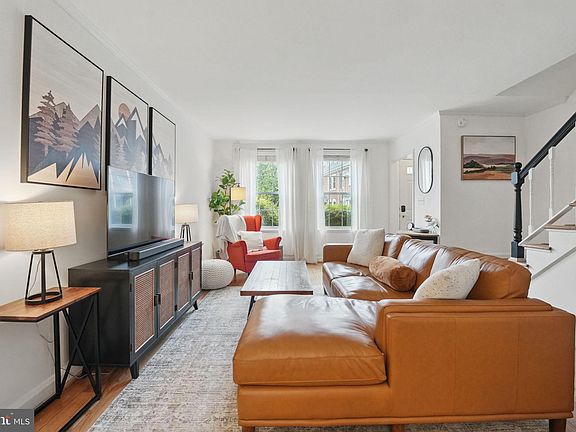5th image of 3543 S Stafford St #B