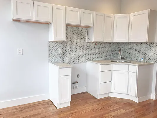 Rented by Lang Realty LLC | media 14