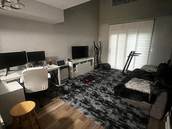 5th image of 53 Queens Way