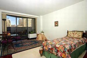 3rd image of 150 E 85th St APT 6C
