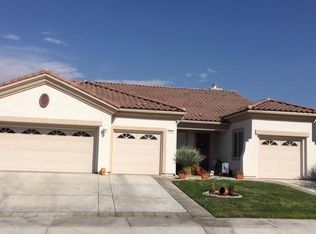 10821 Aster Ln, Apple Valley, CA 92308