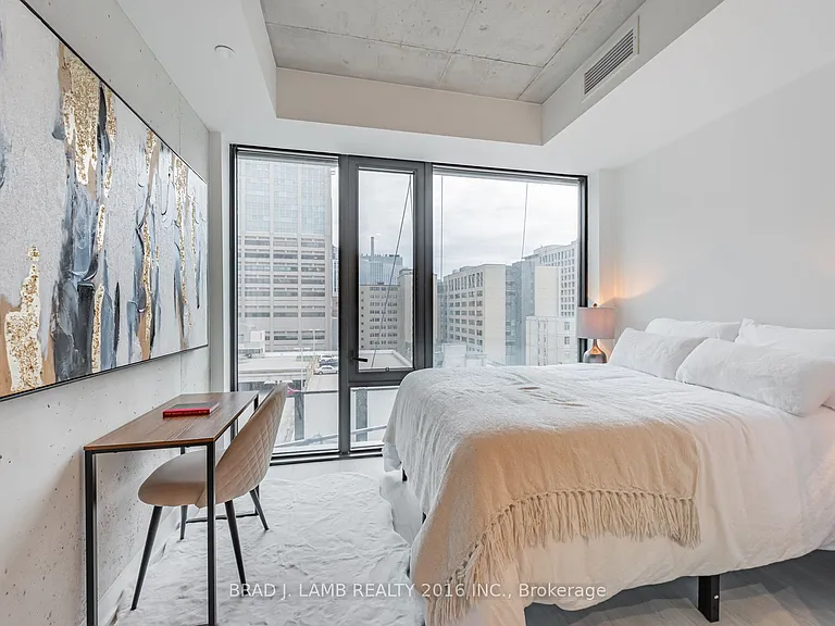 195 McCaul St #1005 — Photo 15
