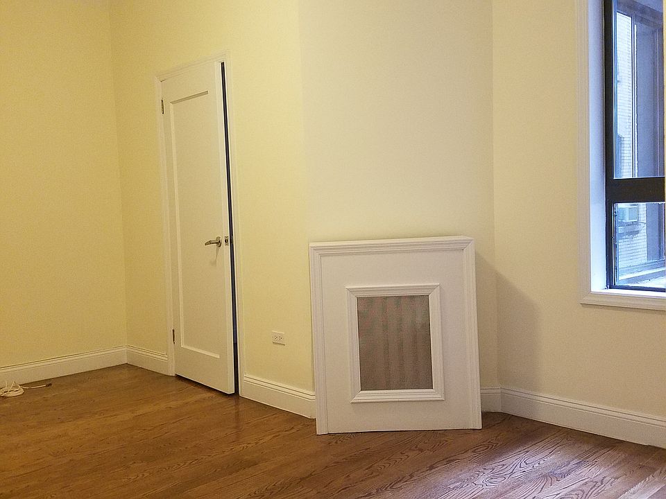 1st image of 300 W 49th St APT 311