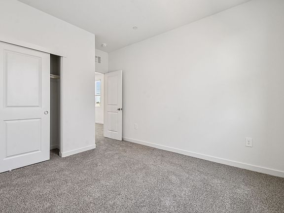 NCA_Monument_4027_Bedroom_1532_BillorightsAve_9.jpg