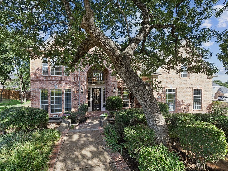 1st image of 615 Promontory Dr