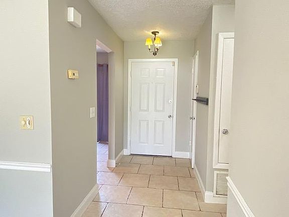 3rd image of 761 Ashley Ln