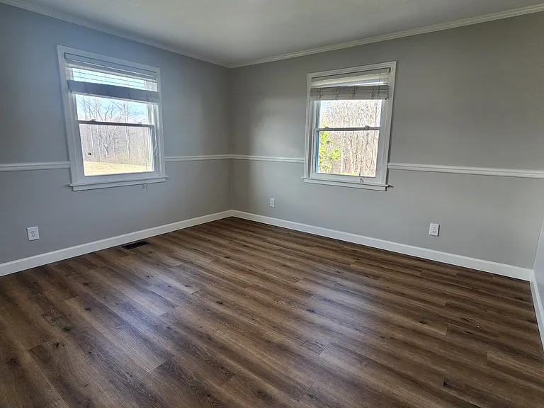 4680 S Grundy Quarles Hwy — Photo 9