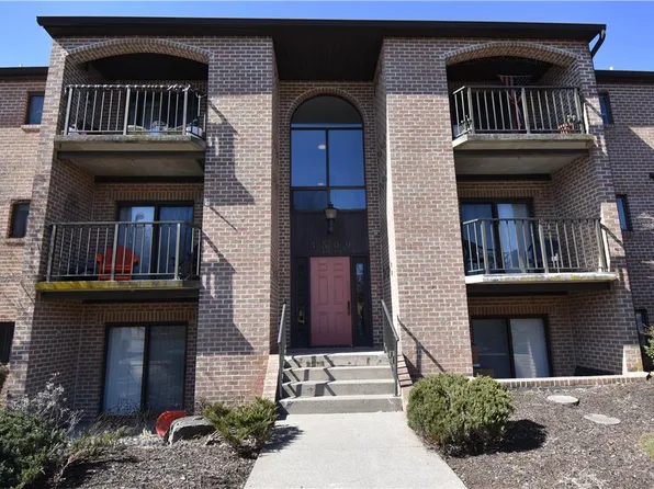 4509-8 N Hedgerow Dr, Allentown, PA 18103