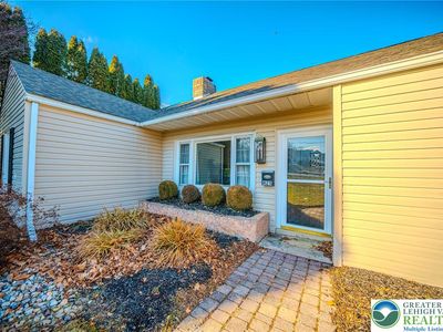 425 E Center St, Nazareth, PA, 18064