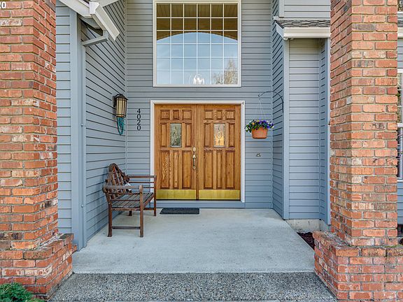 3rd image of 4020 Rosepark Dr