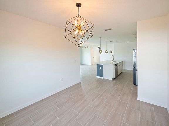 3rd image of 1139 Sand Torch Cir