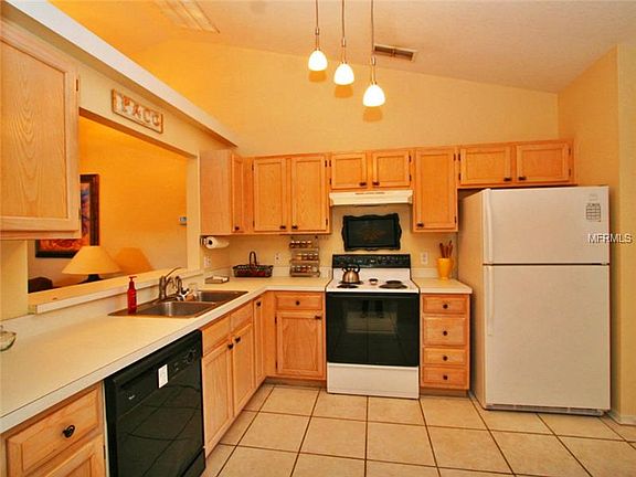 5th image of 2272 Pebblewood Dr
