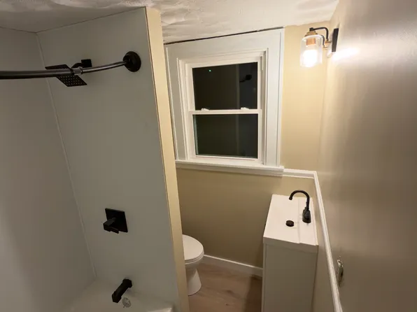 (undisclosed Address), Massillon, OH 44647