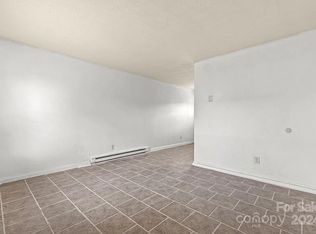 2121 Custer St APT 4, Charlotte, NC 28216