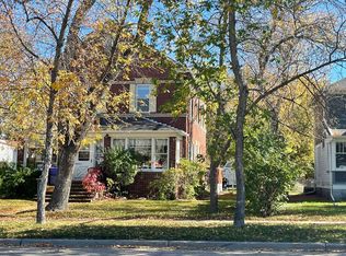 906 5th Ave NE, Devils Lake, ND 58301