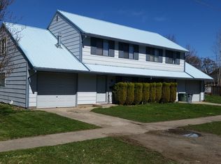 401-03 Jefferson Ave., La Grande, OR 97850
