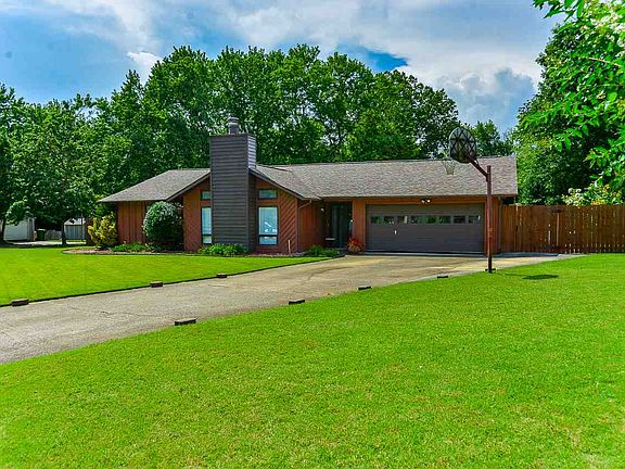 5th image of 1903 W Tupelo Dr SE
