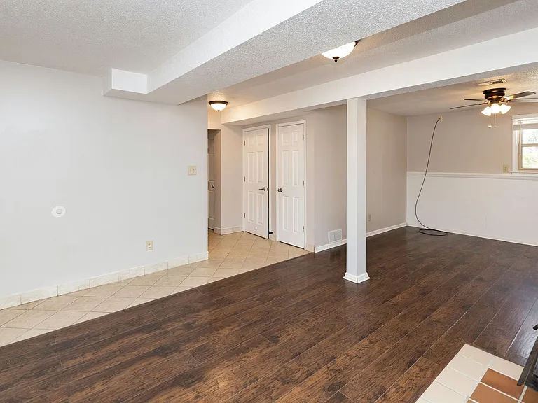 3815 Hillcrest Dr — Photo 23