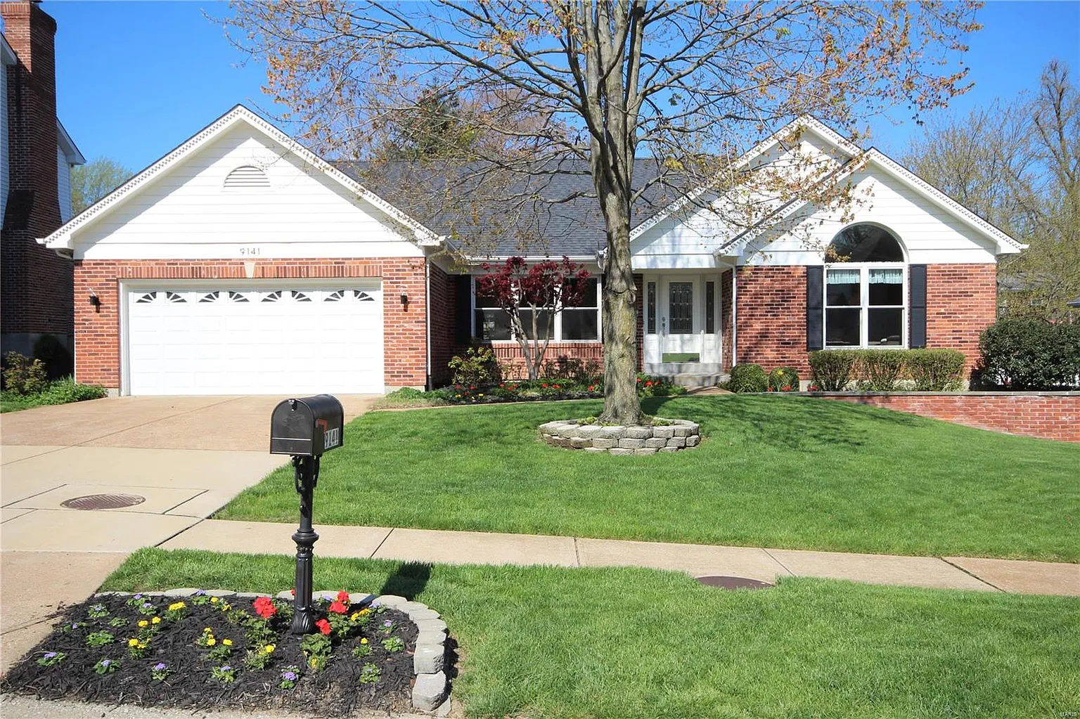 9141 Park Haven Ln photo 1