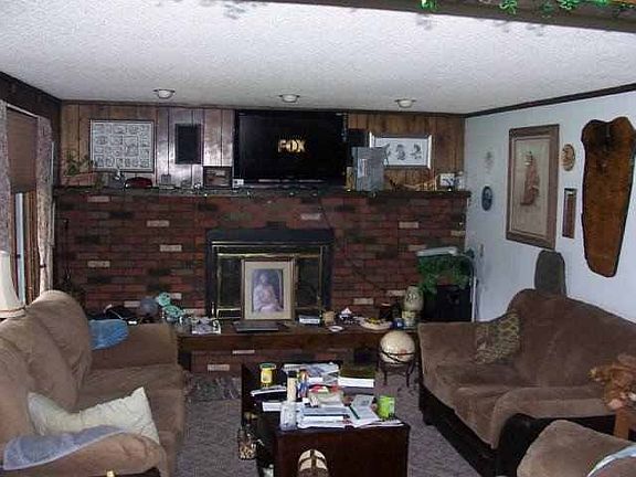 3rd image of 3725 Swenson Ave