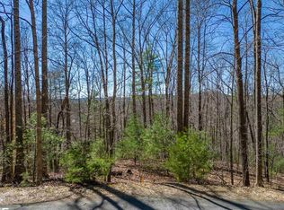 132 Overlook Park Dr, Hendersonville, NC 28792