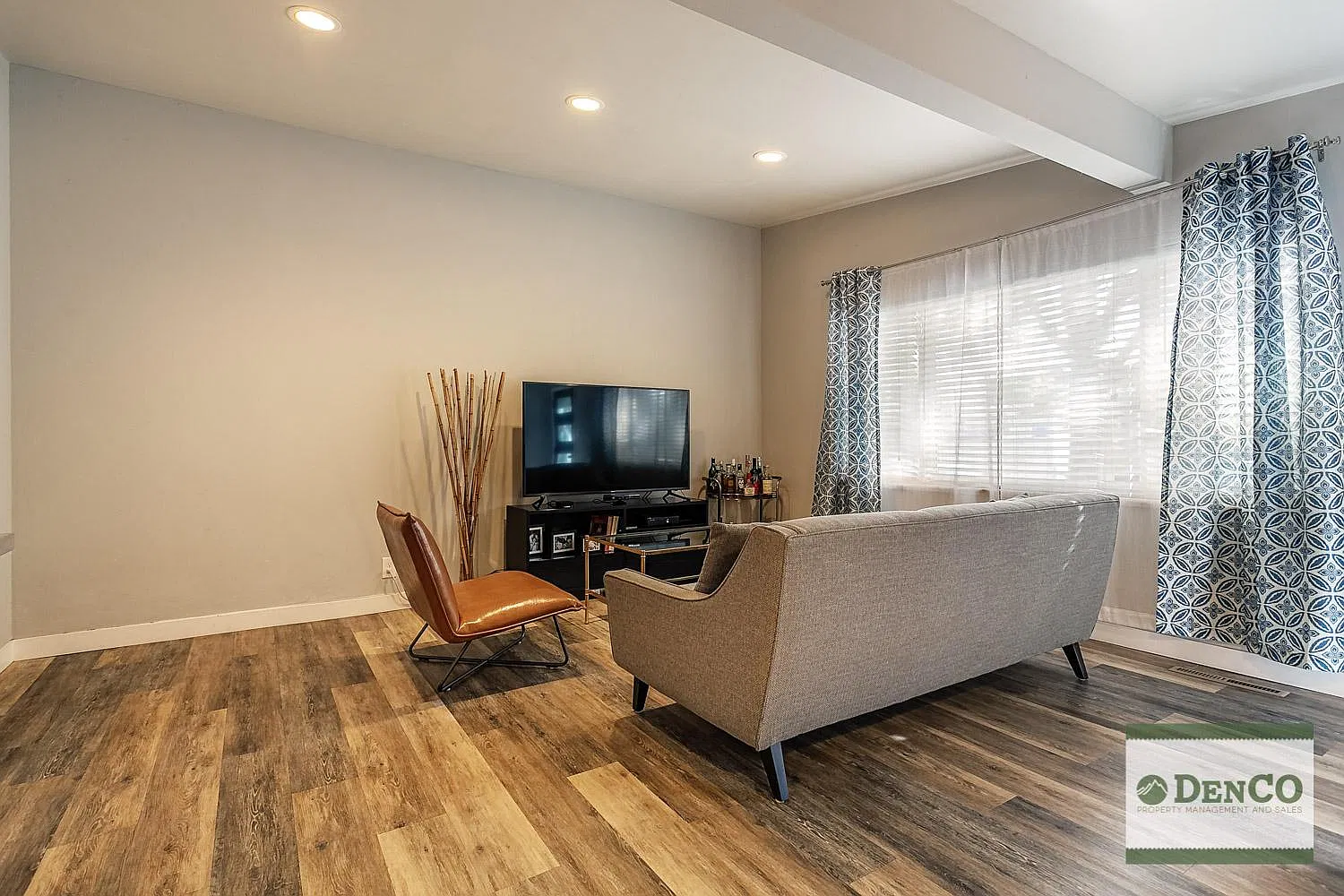 2 bed, 800 sqft, $2,650 — Photo 4