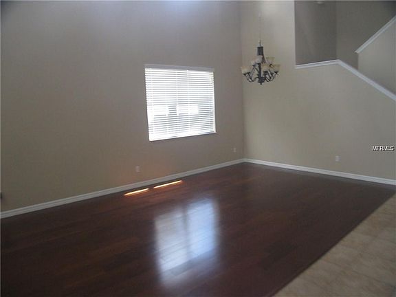 4th image of 512 Legacy Park Dr