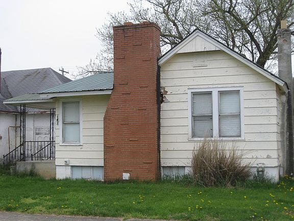 3rd image of 156 N Sugar St