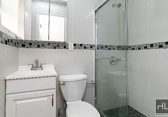 4th image of 683 Lincoln Pl #1A