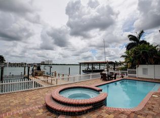 216 Bayside Dr, Clearwater, FL 33767