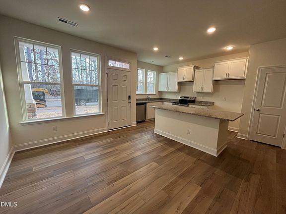 3rd image of 6435 Granite Quarry Dr