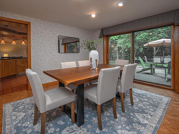 5th image of 1860 Churchview DRIVE