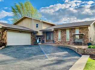 17404 94th Ave, Tinley Park, IL