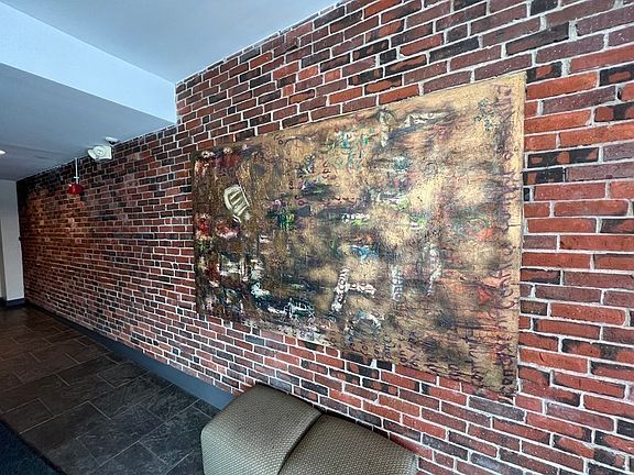 5th image of 99 Chestnut Hill Ave APT 105
