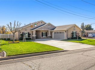 425 Sandalwood Dr, Calimesa, CA 92320