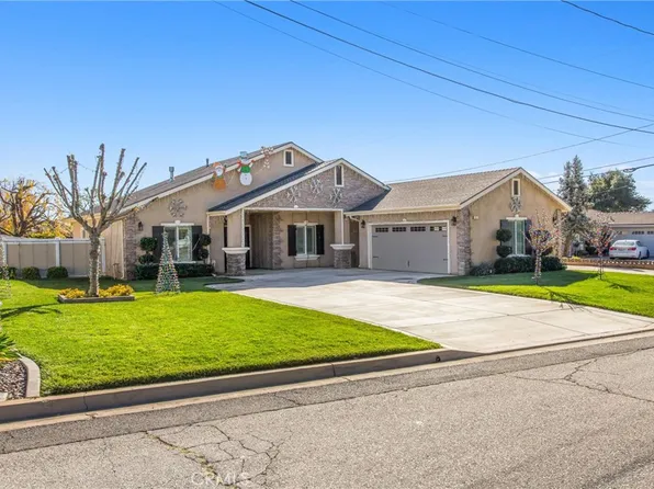 425 Sandalwood Dr, Calimesa, CA 92320