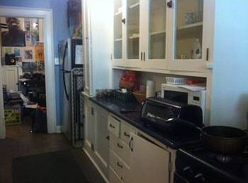 4th image of 423 Terry Ave APT 14