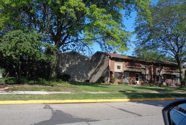 2nd image of 1655 E Twelve Mile Rd #1