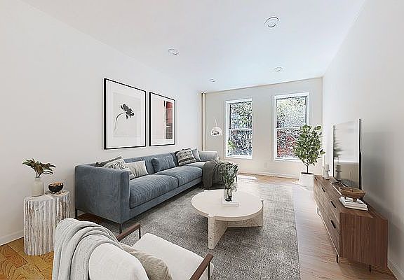 2nd image of 315 W 115th St APT 37