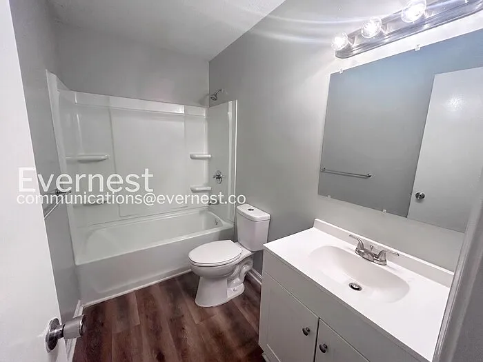 715 W Creek Cir — Photo 11