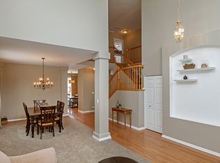 1754 Newbridge Cir, Elgin, IL 60123