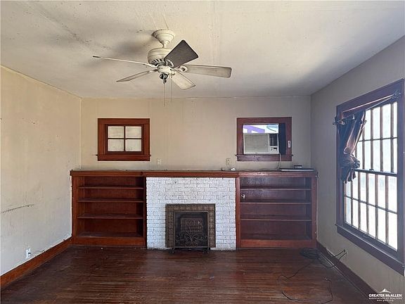 2nd image of 800 S Kansas Ave