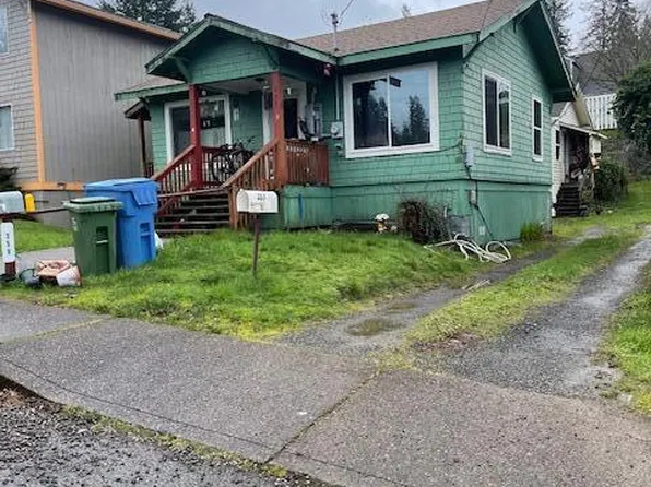 337 NE 1st St, Toledo, OR 97391