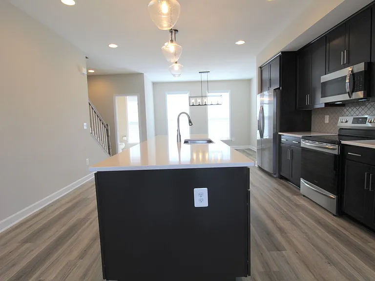 3424 Monterey Dr — Photo 12