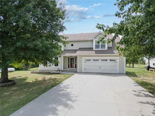 17051 Mount Olivet Rd, Leavenworth, KS 66048