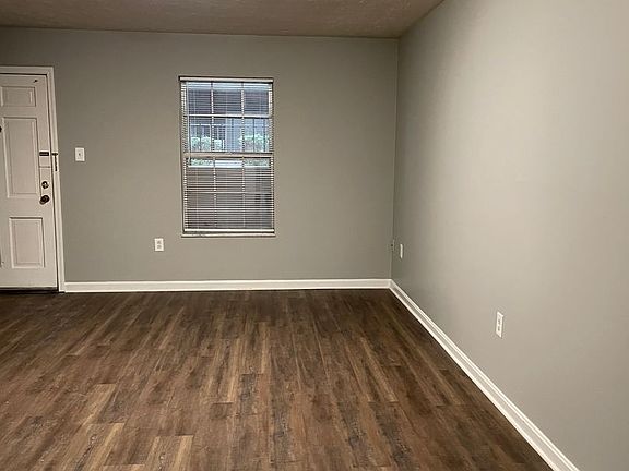 3rd image of 2124 Cherokee Pkwy #2124CHE-106