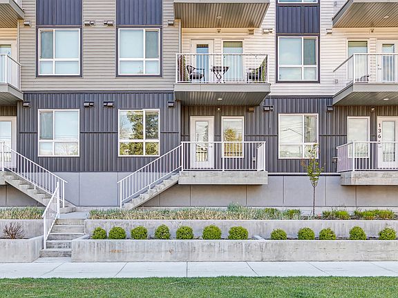 5th image of 1605 17th St SE