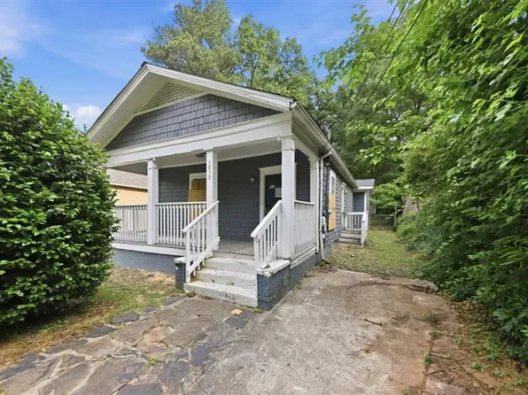 1853 Center Ave, East Pt, GA 30344
