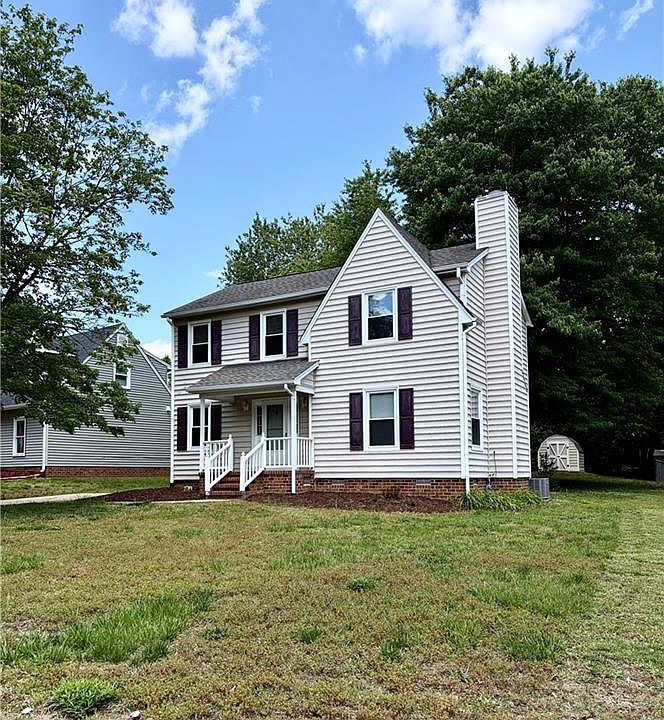 1st image of 736 Huntington Ct