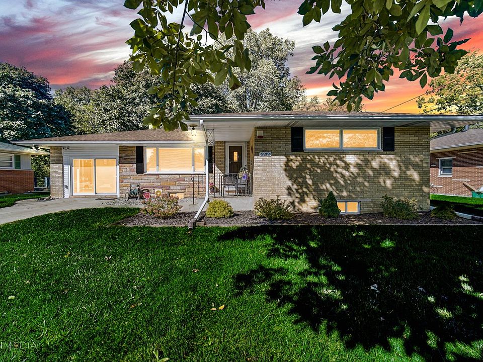 1st image of 2212 W 57th Pl